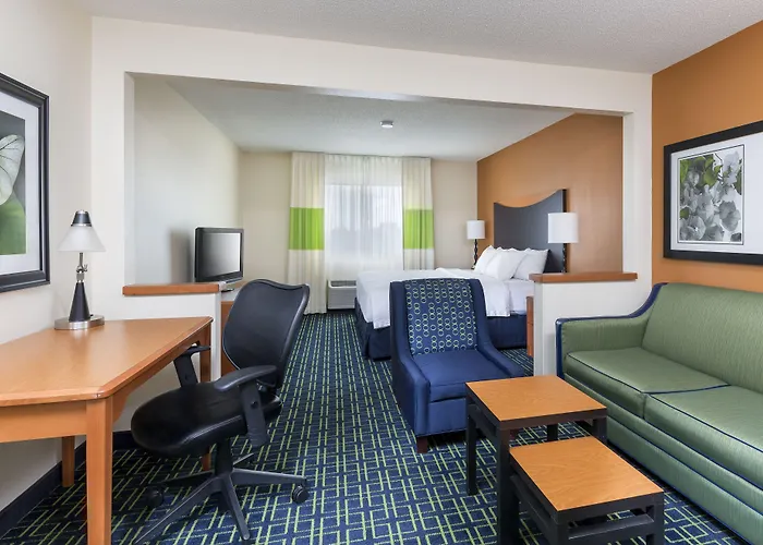 Fairfield By Marriott Decatur Hotel 3*