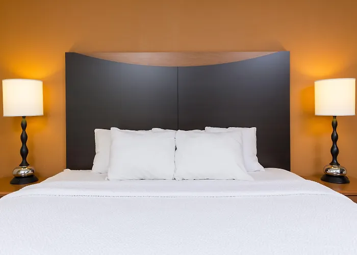 Fairfield By Marriott Decatur Hotel